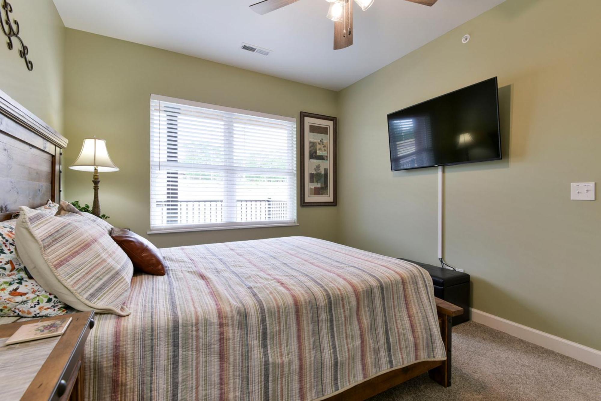 Luxury Condos At Thousand Hills - Heart Of Branson - Beautifully Remodeled - Spacious And Affordable Rum bild