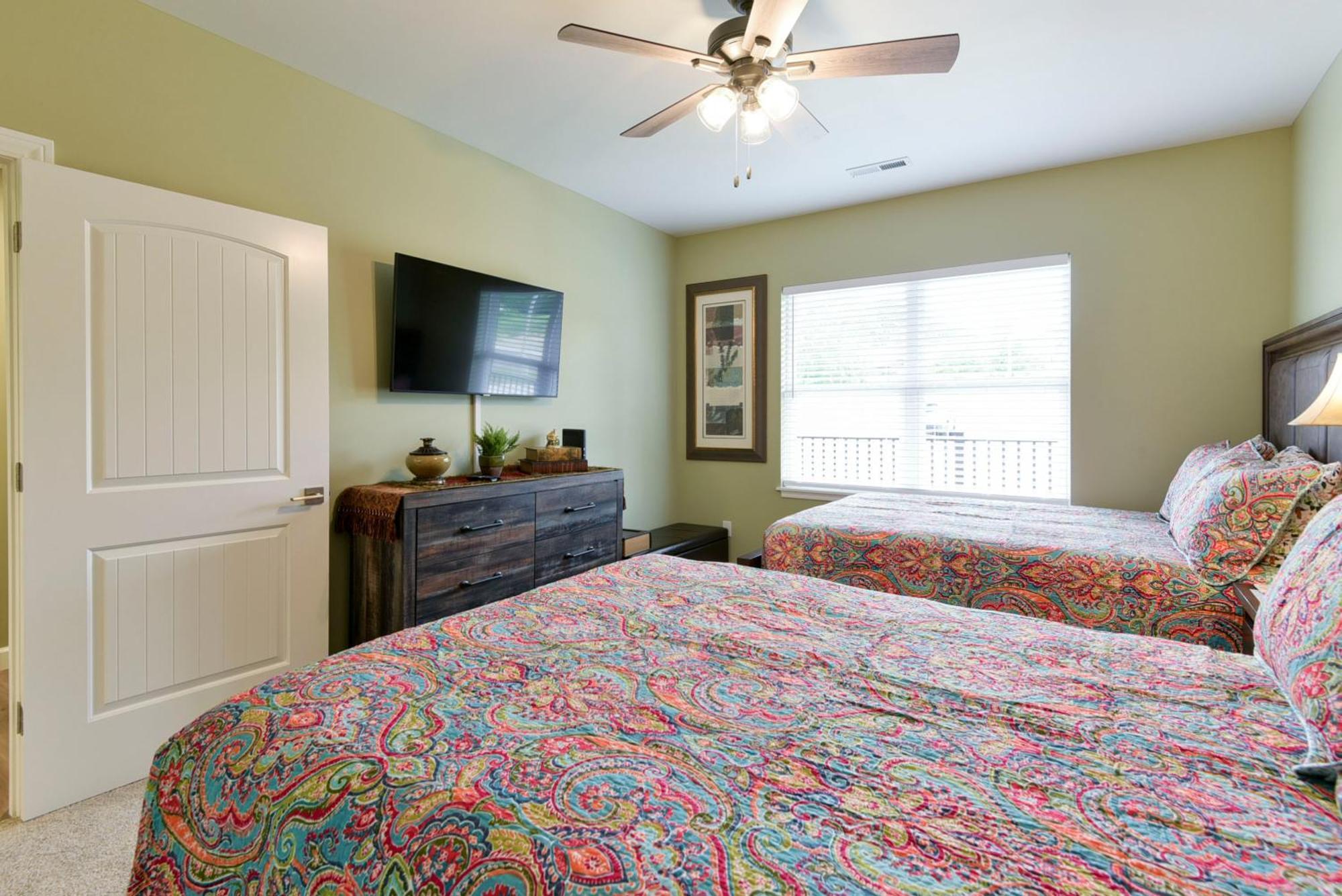 Luxury Condos At Thousand Hills - Heart Of Branson - Beautifully Remodeled - Spacious And Affordable Rum bild
